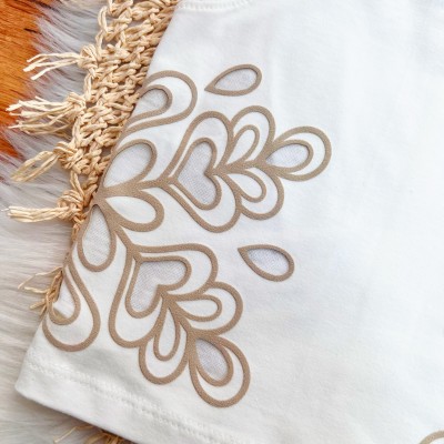 Conj. Regata e Short com Flores em Lese - Areia